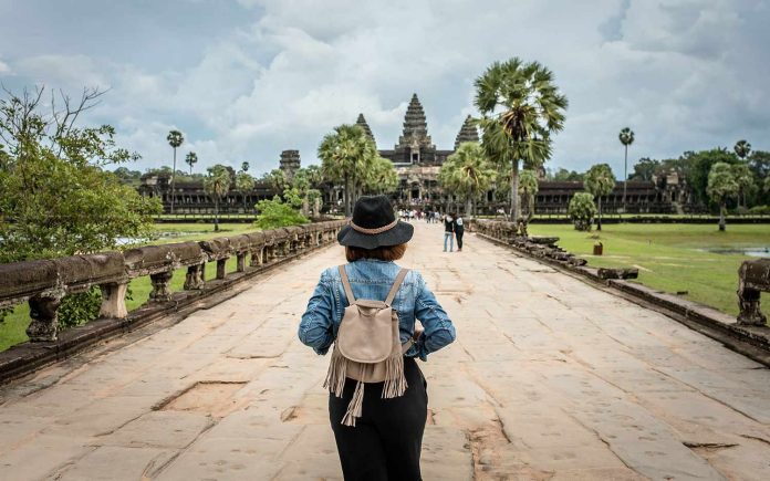 solo travel tips